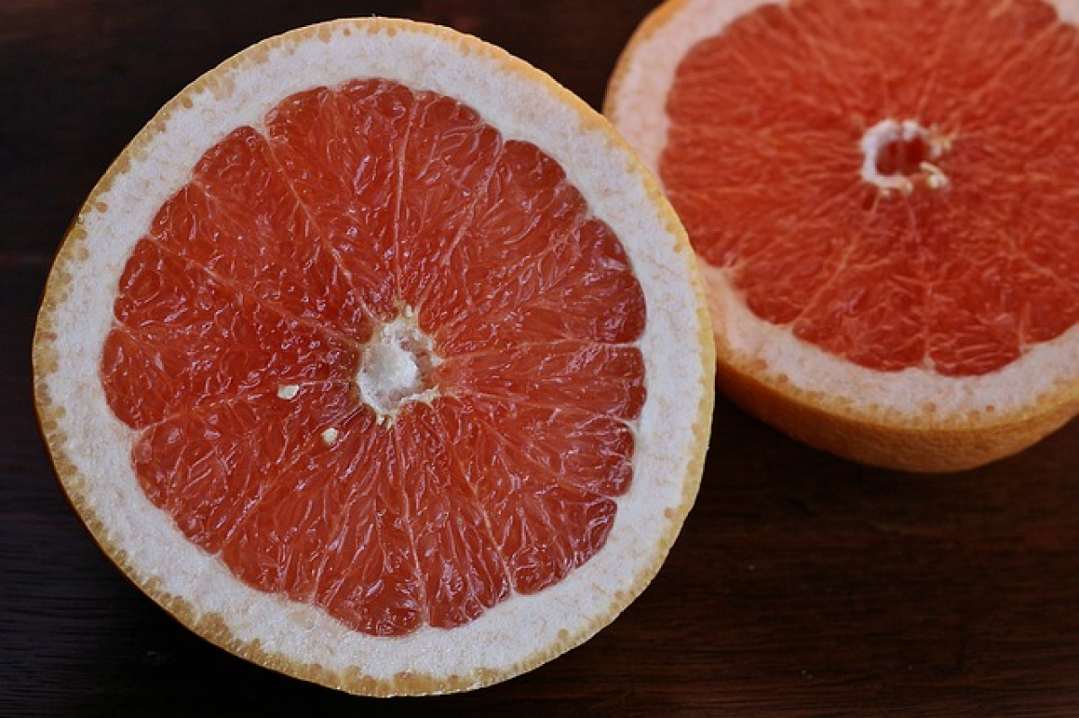 Pomelo - Jak oloupat a jak jíst toto zdravé ovoce, které pomáhá proti cukrovce