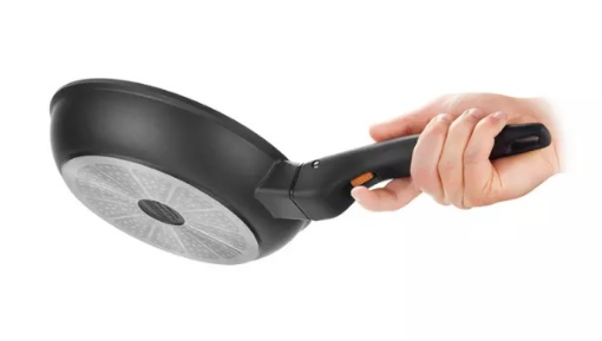 Pánev SmartCLICK šetří vaši peněženku i místo ve vaší kuchyni